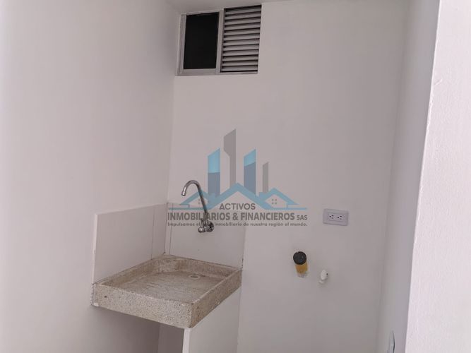 Apartamento de 2 alcobas en arriendo en Ricaurte, 55 m² · foto 6 de 13