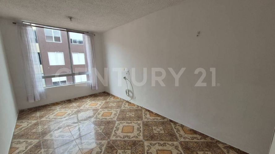 Apartamento de 3 alcobas en venta en Gran Granada, Bogotá, 49 m² · foto 2 de 15