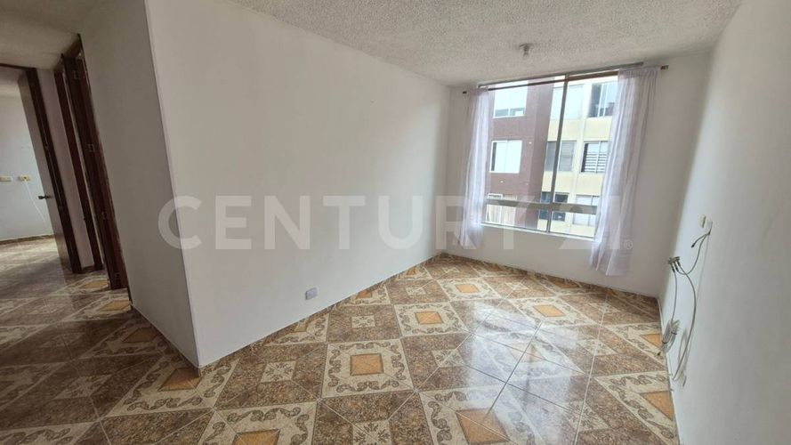 Apartamento de 3 alcobas en venta en Gran Granada, Bogotá, 49 m² · foto 3 de 15