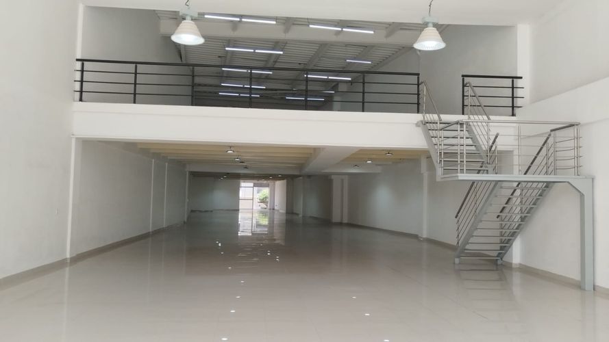 Local en arriendo en Nuevo Sotomayor, Bucaramanga, 1651 m² · foto 2 de 24