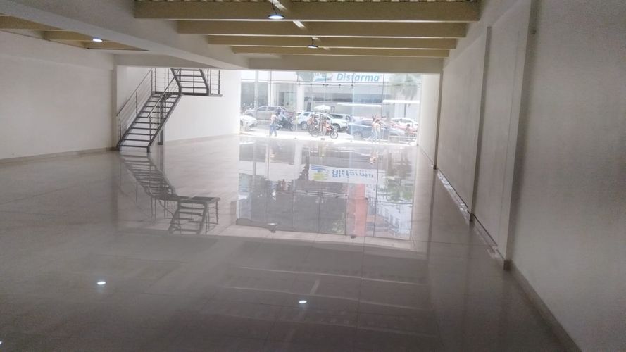 Local en arriendo en Nuevo Sotomayor, Bucaramanga, 1651 m² · foto 7 de 24