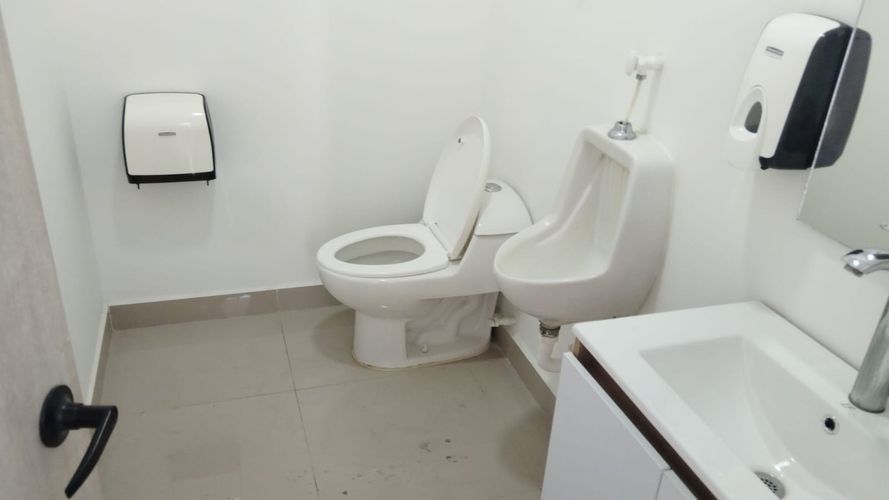 Local en arriendo en Nuevo Sotomayor, Bucaramanga, 1651 m² · foto 16 de 24