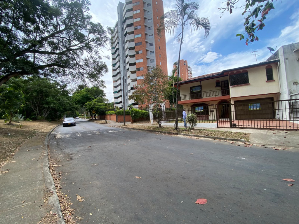 Casa en Arriendo en Ciudad jardin, Cali