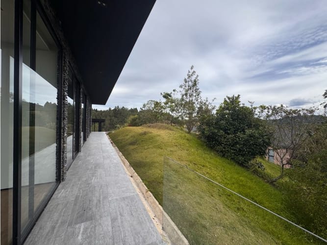 Casa de 3 alcobas en venta en Las Palmas, Envigado, 430 m² · foto 16 de 24