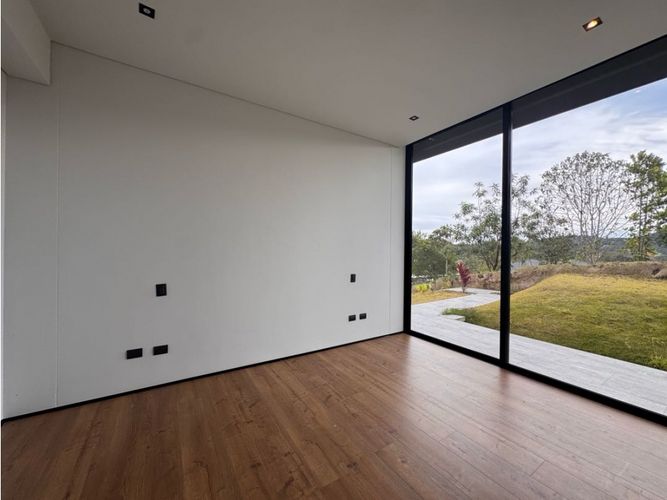 Casa de 3 alcobas en venta en Las Palmas, Envigado, 430 m² · foto 22 de 24