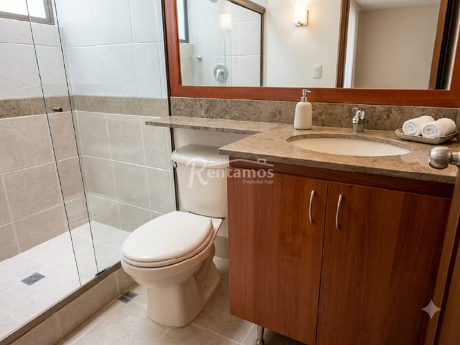 Casa de 4 alcobas en venta en El Diamante No. 2, Medellín, 234 m² · foto 13 de 15