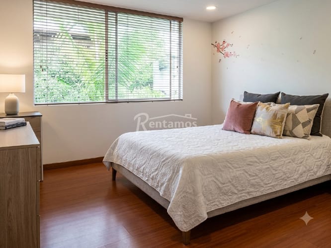 Casa de 4 alcobas en venta en El Diamante No. 2, Medellín, 234 m² · foto 15 de 15