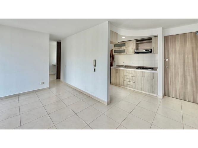 Apartamento de 3 alcobas en venta en Cr. Los Naranjos, Jamundí, 63 m² · foto 4 de 21