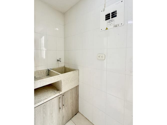 Apartamento de 3 alcobas en venta en Cr. Los Naranjos, Jamundí, 63 m² · foto 7 de 21