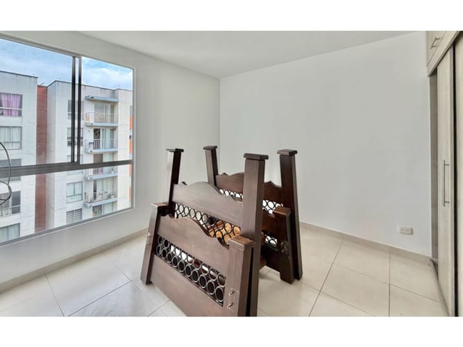 Apartamento de 3 alcobas en venta en Cr. Los Naranjos, Jamundí, 63 m² · foto 10 de 21