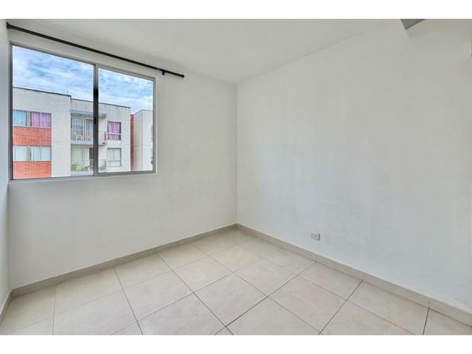 Apartamento de 3 alcobas en venta en Cr. Los Naranjos, Jamundí, 63 m² · foto 16 de 21
