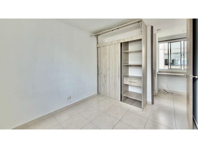 Apartamento de 3 alcobas en venta en Cr. Los Naranjos, Jamundí, 63 m² · foto 17 de 21