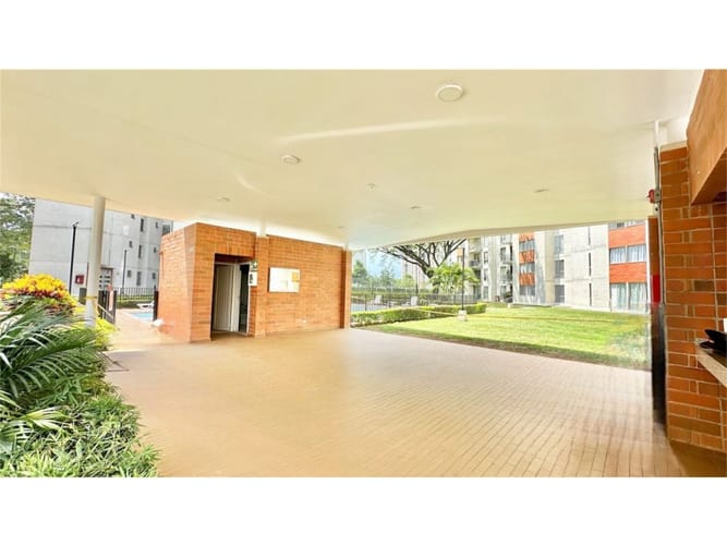 Apartamento de 3 alcobas en venta en Cr. Los Naranjos, Jamundí, 63 m² · foto 21 de 21