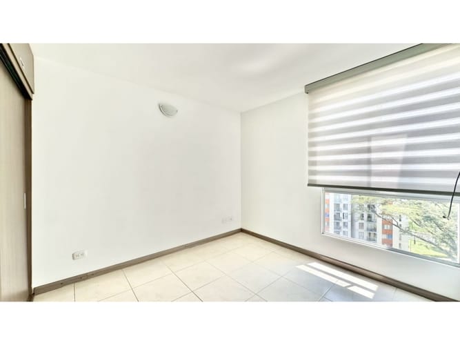 Apartamento de 2 alcobas en venta en Los Naranjos I, Jamundí, 65 m² · foto 14 de 21