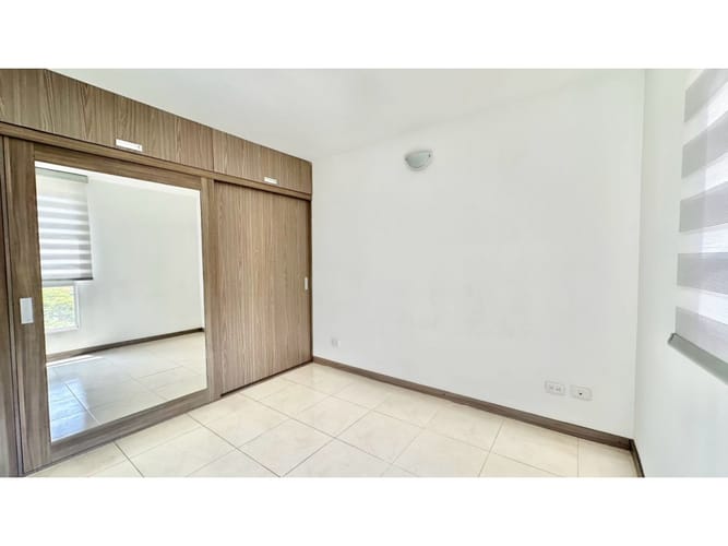 Apartamento de 2 alcobas en venta en Los Naranjos I, Jamundí, 65 m² · foto 16 de 21