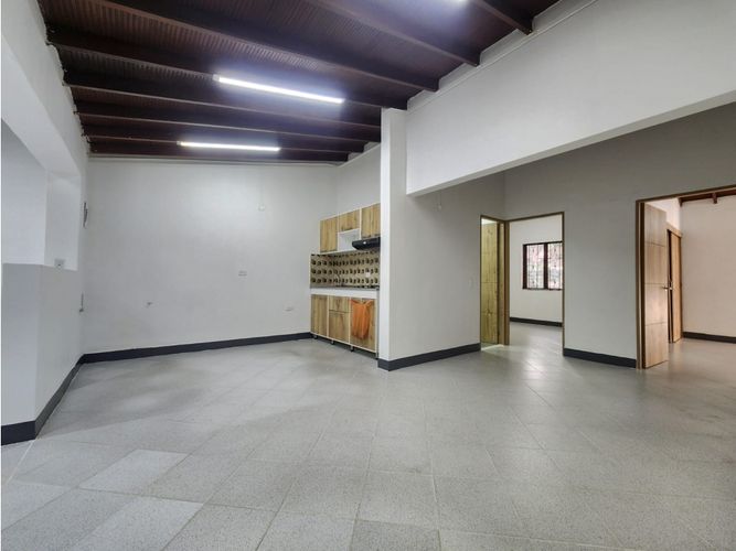 Local en arriendo en Diego Echavarria, Medellín, 90 m² · foto 3 de 13