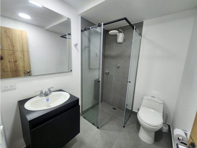 Local en arriendo en Diego Echavarria, Medellín, 90 m² · foto 6 de 13