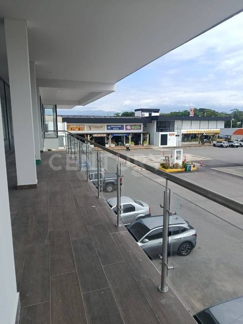 Local en arriendo en Bella Suiza, Villavicencio, 100 m² · foto 2 de 12