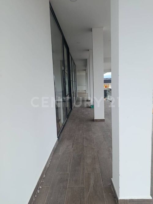 Local en arriendo en Bella Suiza, Villavicencio, 100 m² · foto 3 de 12