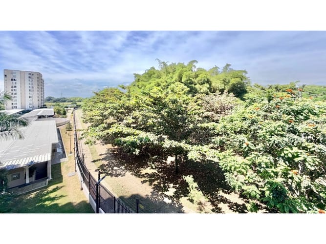Apartamento de 3 alcobas en venta en Las Mercedes, Jamundí, 119 m² · foto 4 de 23
