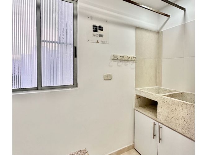 Apartamento de 2 alcobas en venta en Los Naranjos I, Jamundí, 65 m² · foto 7 de 24