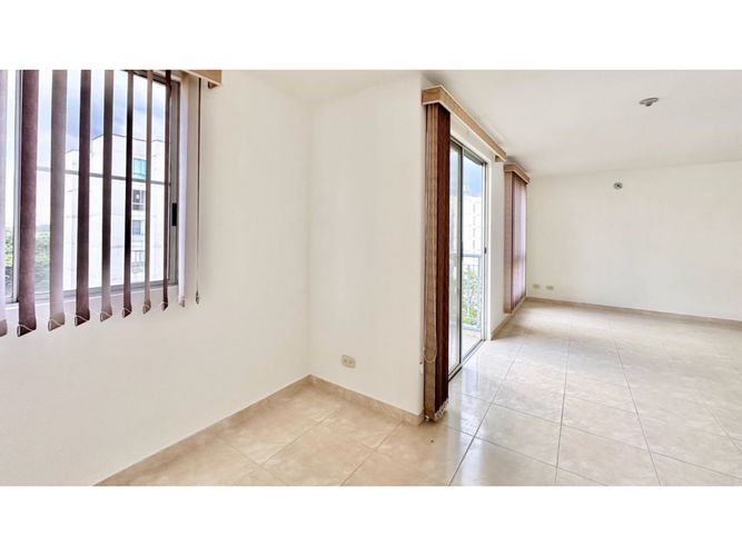 Apartamento de 2 alcobas en venta en Los Naranjos I, Jamundí, 65 m² · foto 9 de 24