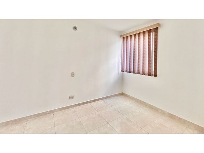 Apartamento de 2 alcobas en venta en Los Naranjos I, Jamundí, 65 m² · foto 11 de 24
