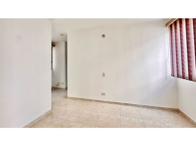 Apartamento de 2 alcobas en venta en Los Naranjos I, Jamundí, 65 m² · foto 12 de 24