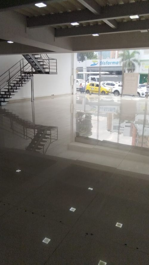 Local en arriendo en Nuevo Sotomayor, Bucaramanga, 741 m² · foto 10 de 24