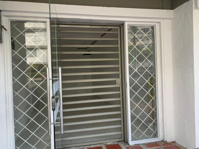 Local en arriendo en Versalles, Cali, 20 m² · foto 4 de 5