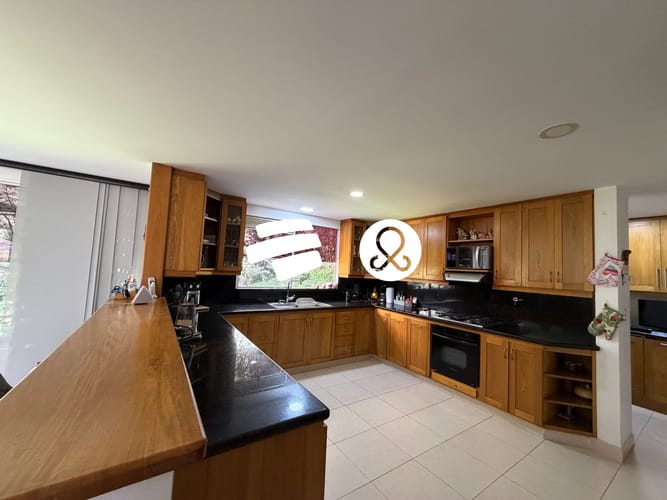 Casa de 4 alcobas en venta en El Poblado, Envigado, 601 m² · foto 7 de 24