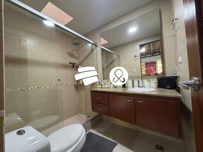 Casa de 4 alcobas en venta en El Poblado, Envigado, 601 m² · foto 14 de 24