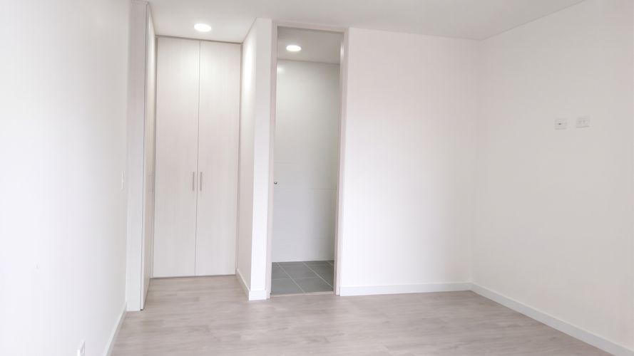 Apartamento en venta en Alameda, Bogotá · foto 9 de 14