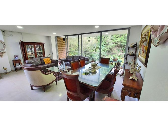 Casa en venta en Loma Benedictinos, Envigado · foto 3 de 17
