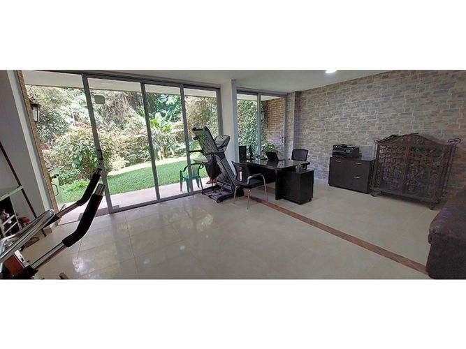 Casa en venta en Loma Benedictinos, Envigado · foto 9 de 17