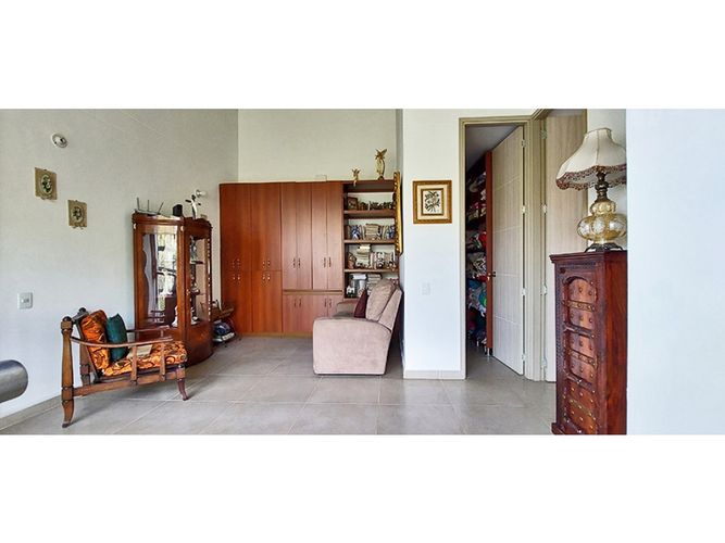 Casa en venta en Loma Benedictinos, Envigado · foto 13 de 17