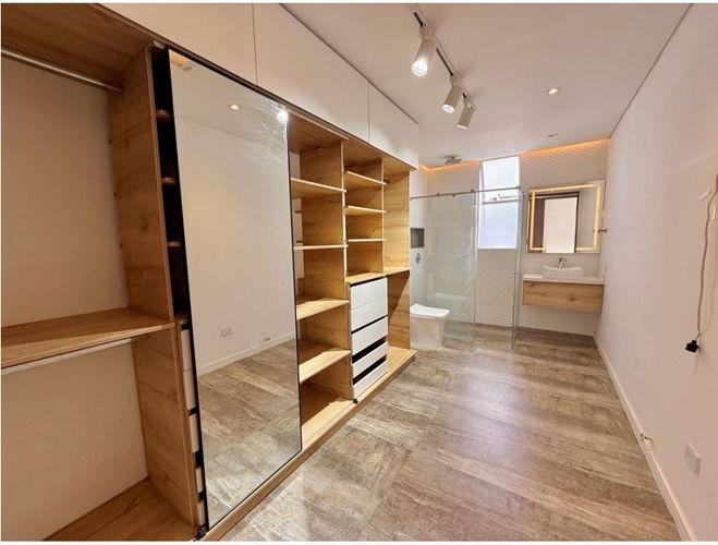 Casa de 4 alcobas en venta en El Castillo, Jamundí, 262 m² · foto 9 de 13