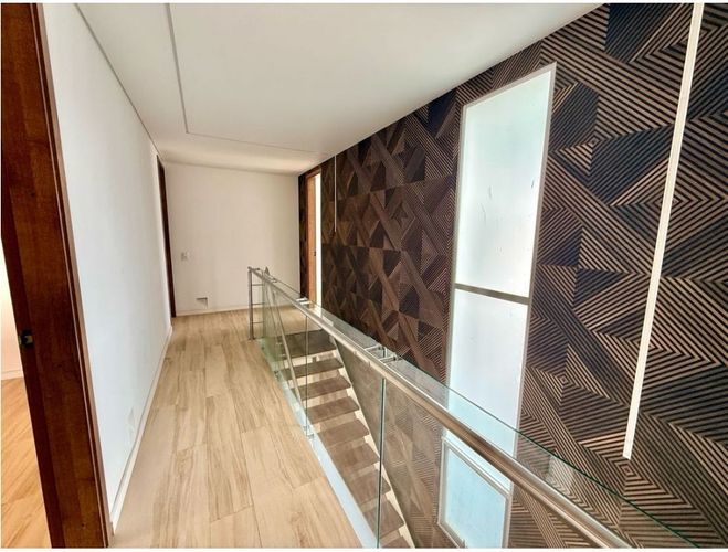 Casa de 4 alcobas en venta en El Castillo, Jamundí, 262 m² · foto 4 de 13