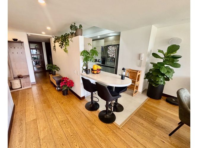 Apartamento de 3 alcobas en venta en Chico, Bogotá, 180 m² · foto 5 de 24