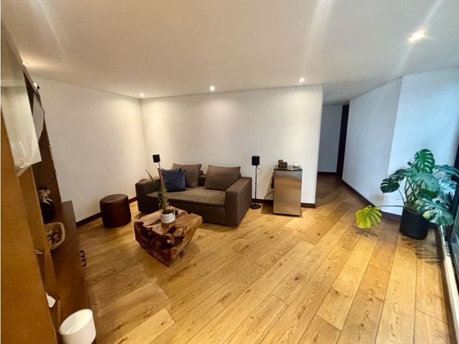 Apartamento de 3 alcobas en venta en Chico, Bogotá, 180 m² · foto 12 de 24