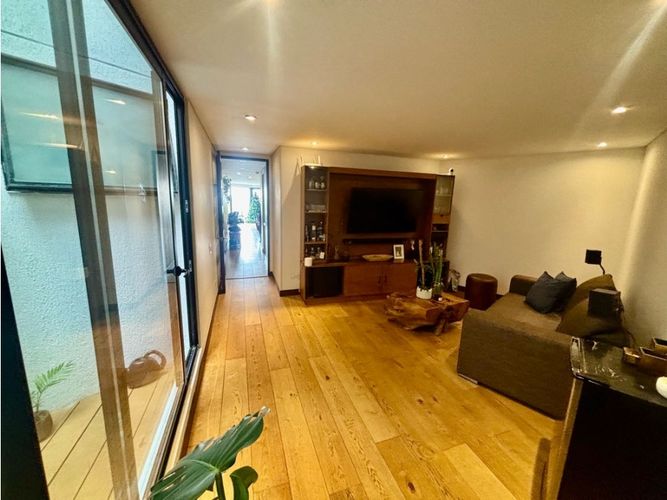 Apartamento de 3 alcobas en venta en Chico, Bogotá, 180 m² · foto 13 de 24