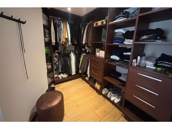 Apartamento de 3 alcobas en venta en Chico, Bogotá, 180 m² · foto 17 de 24