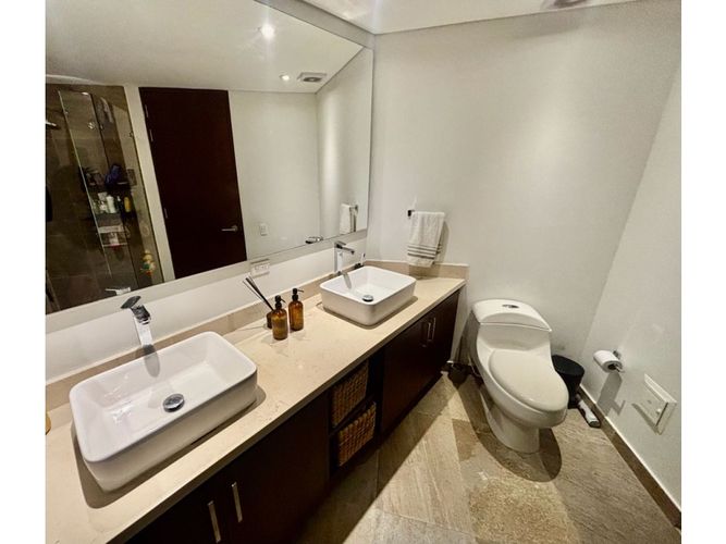 Apartamento de 3 alcobas en venta en Chico, Bogotá, 180 m² · foto 18 de 24