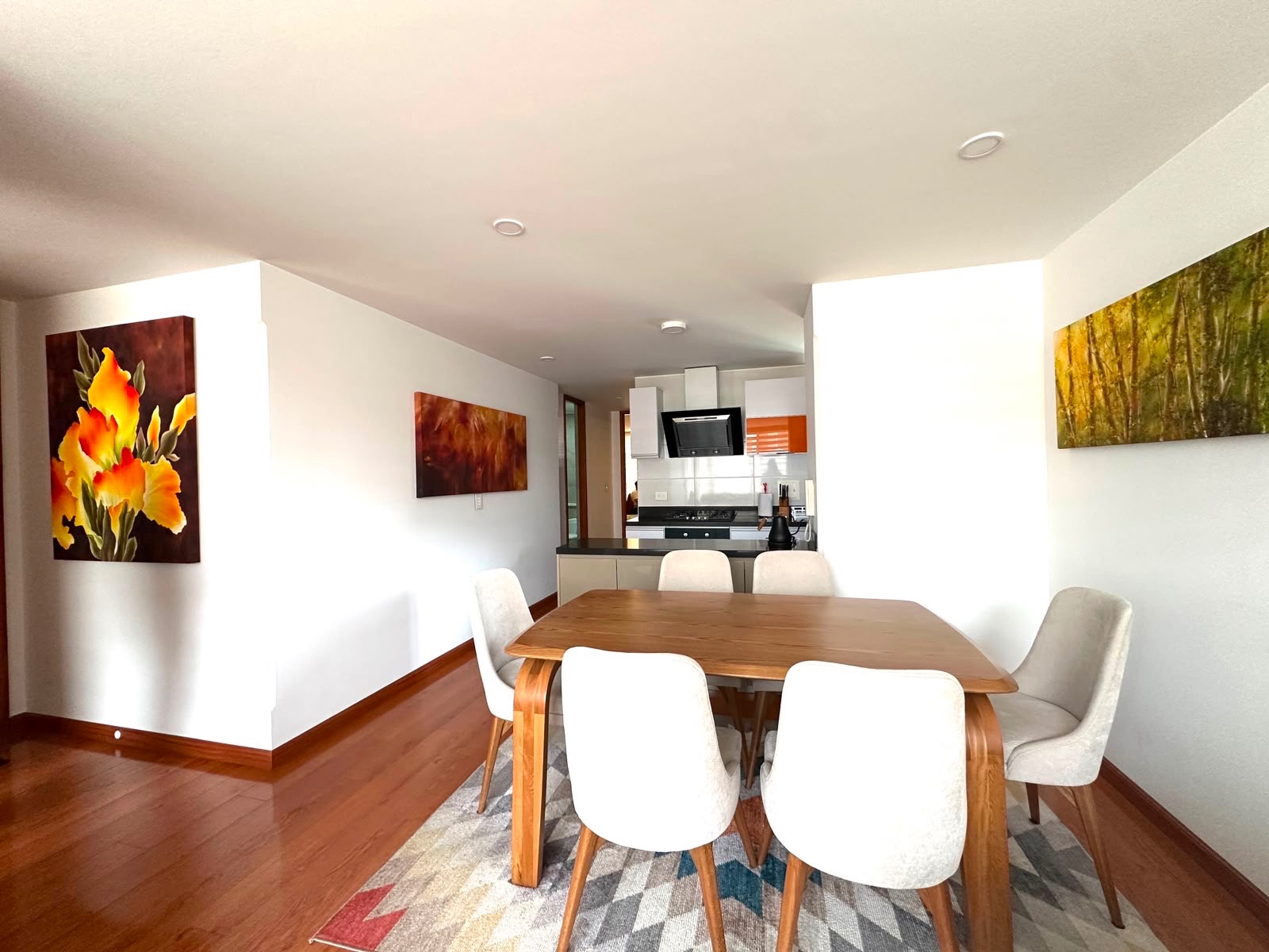Apartamento en venta en Santa Barbara, Bogotá · foto 3 de 12