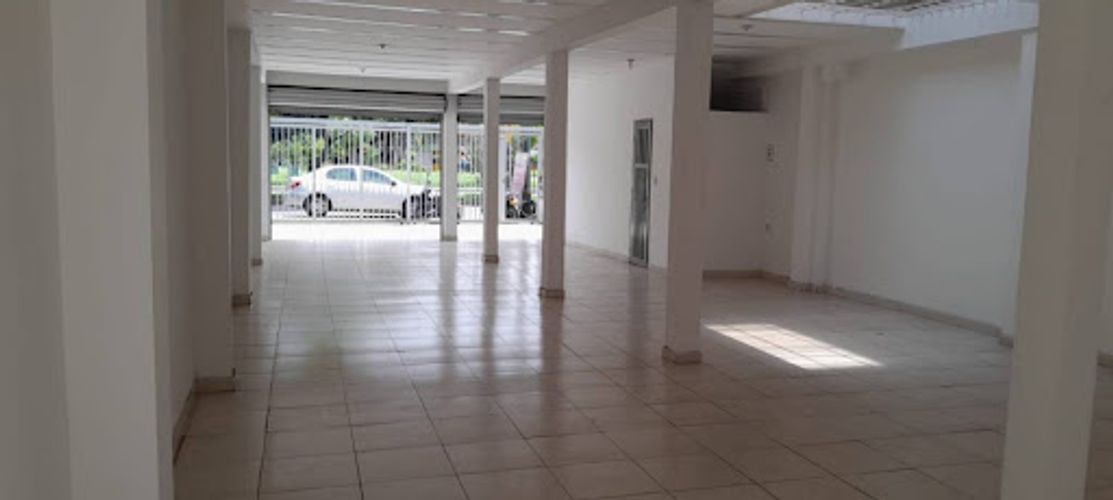 Bodega en venta en Los Pinos, Cali, 140 m² · foto 5 de 9