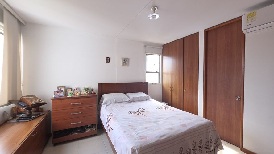 Apartamento de 4 alcobas en venta en Valle Del Lili, Cali, 97 m² · foto 10 de 24