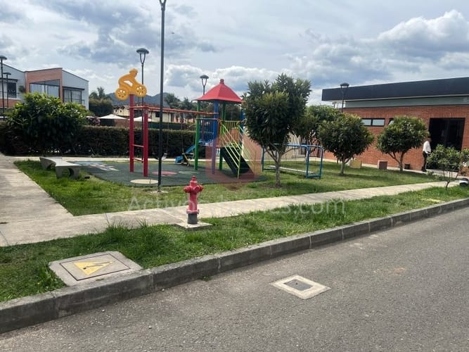 Casa de 3 alcobas en venta en La Ceja, 128 m² · foto 18 de 18