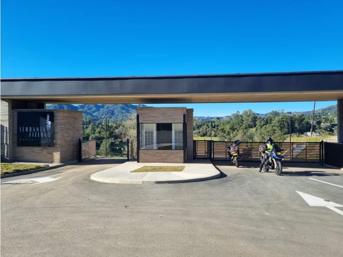 Lote en venta en El Retiro, 1842 m² · foto 6 de 8