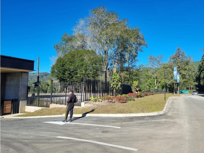 Lote en venta en El Retiro, 1842 m² · foto 8 de 8