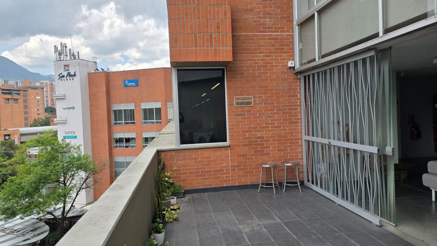 Oficina en arriendo en Santa María De Los Ángeles, Medellín, 890 m² · foto 15 de 21